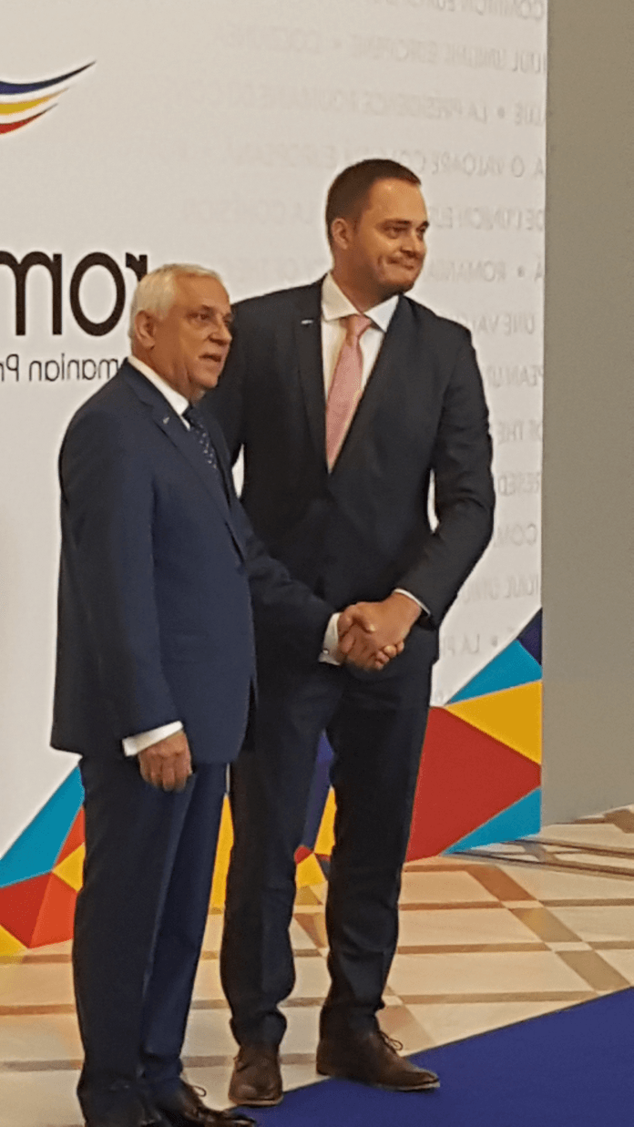 fara_titlu32 fara_titlu32
